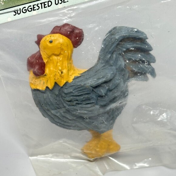 Pre-Painted Resin Collectible Figures - Farming Couple & Roosters - Picture 7 of 11